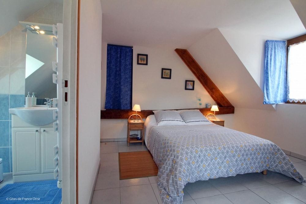 Ferme Cidricole Hugues Desfrièches -1 estrelas em Sainte-Marguerite-de-Carrouges