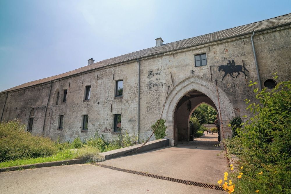La Ferme des Templiers -1 estrellas en Enquin-les-Mines