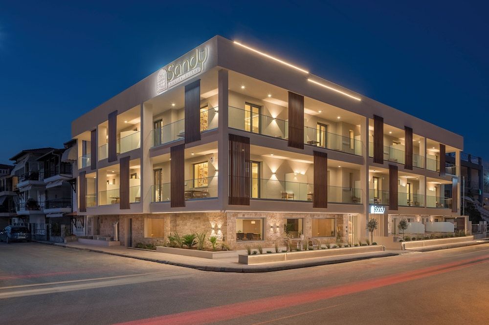 Sandy Seaside Suites 4 estrellas en Flogita