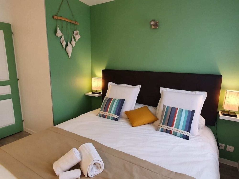 Hôtel et Chambres d'hôtes Les Mureaux - Les Chambres de la Marina 3