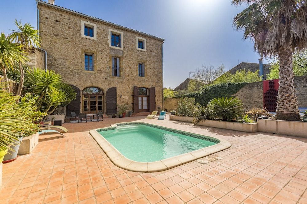 Maison Dix 4 estrelas em Néffiès