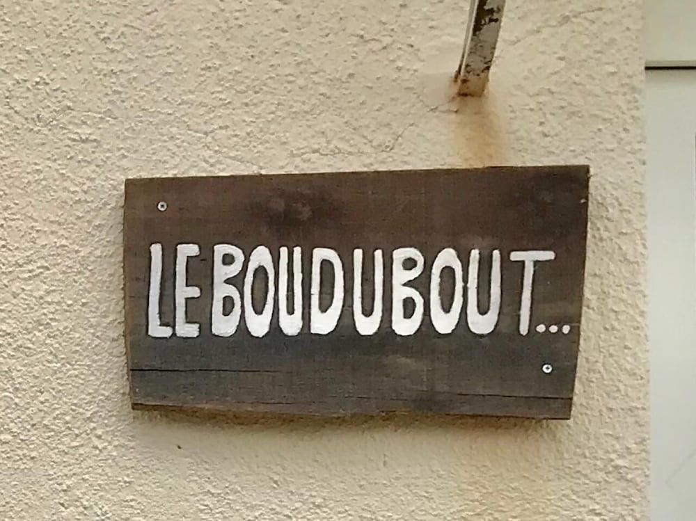 Hébergements le Camp D'auneau - Leboudubout -1 étoiles à Auneau
