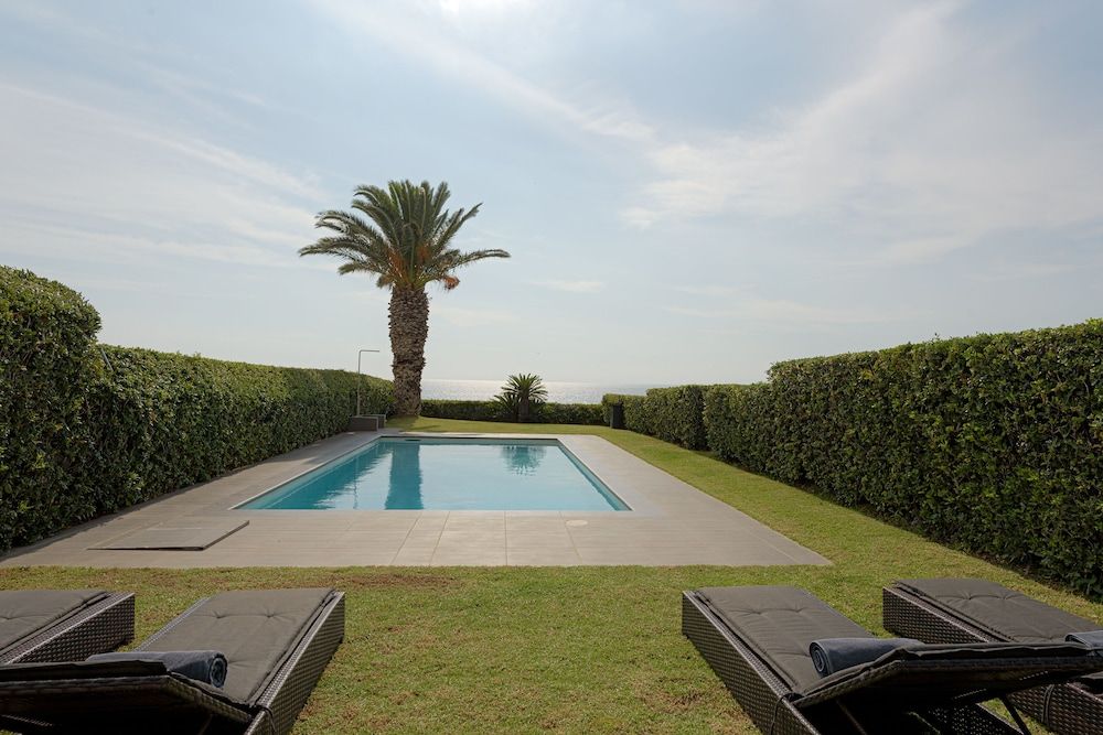 Luxurious Beachfront Villa Maira -1 estrellas en Aghia Marina