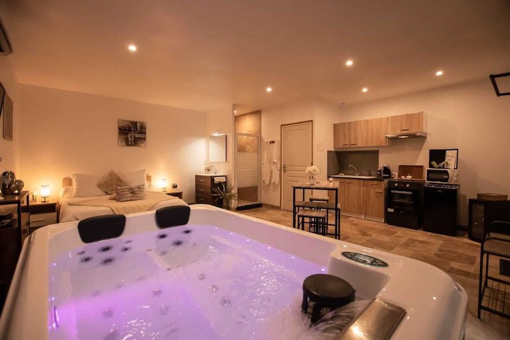 Gites spa de Charme L Etoile SPA -1 estrellas en Saint-Vincent-de-Cosse