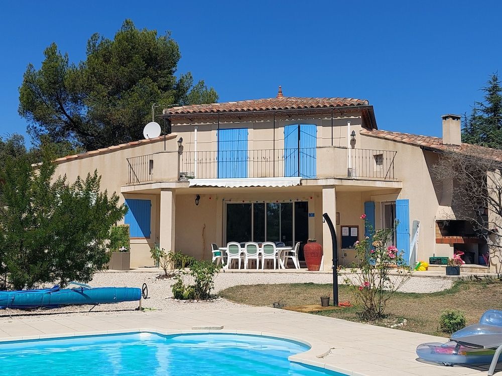 Maison d'Hôtes La Chêneraie -1 étoiles à Saint-Didier