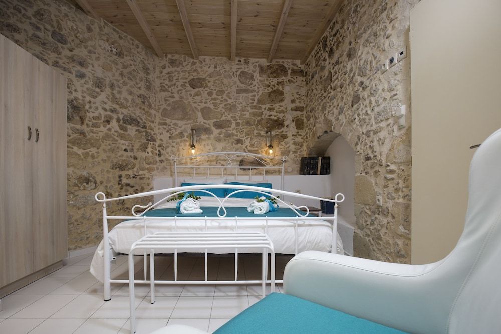 Trigono Holiday House 2