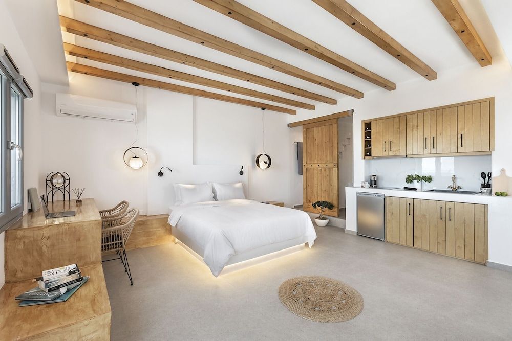La Estrella Luxury Suites 3