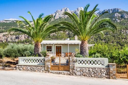 Reisis Family Residence 2