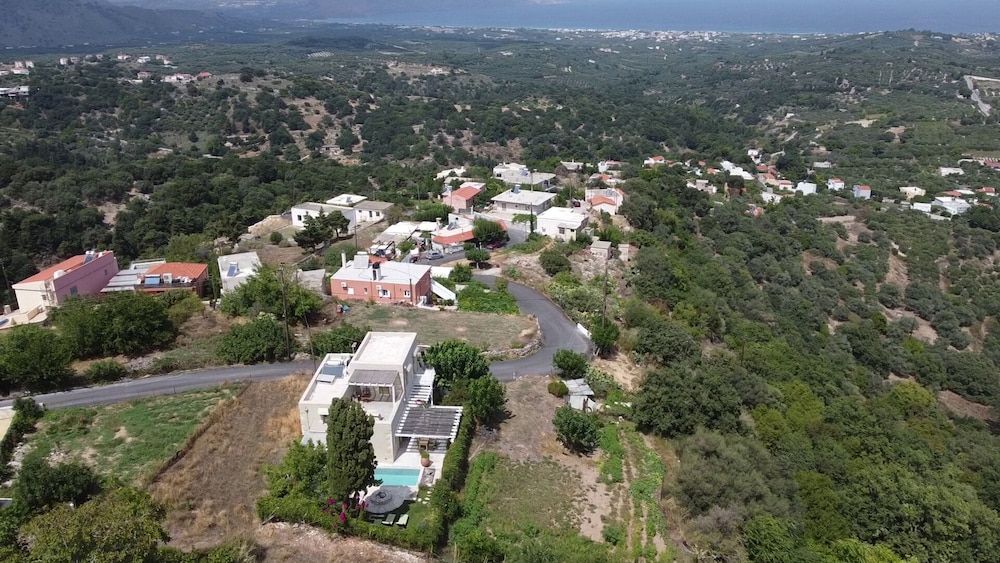 Villa LeonAnto -1 estrellas en Kástellos