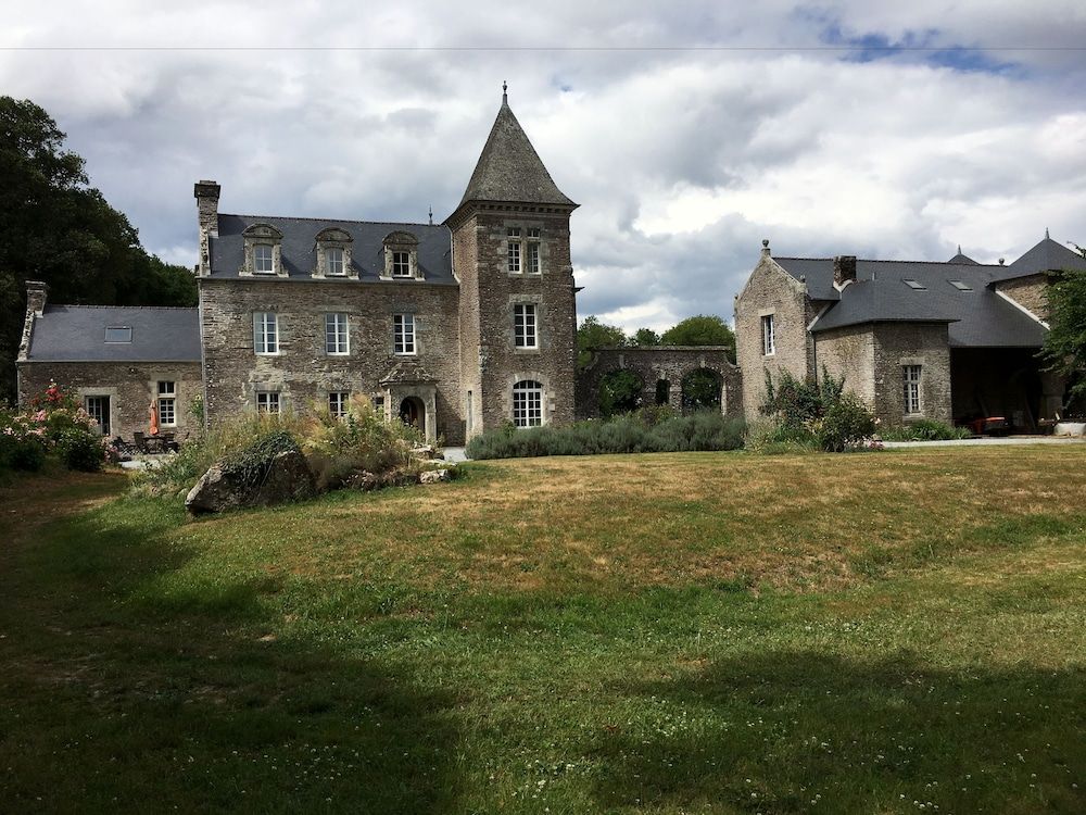 Château de la Ville Voisin -1 estrelas em Augan