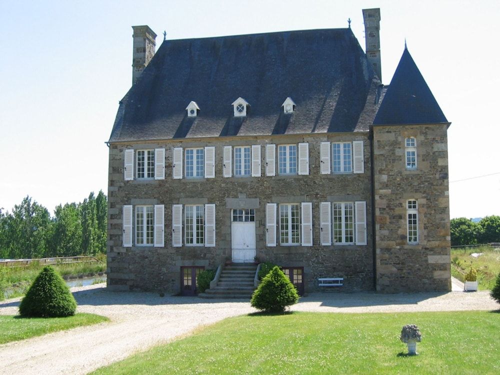 Chateau de la Semondiere -1 estrellas en Brécey