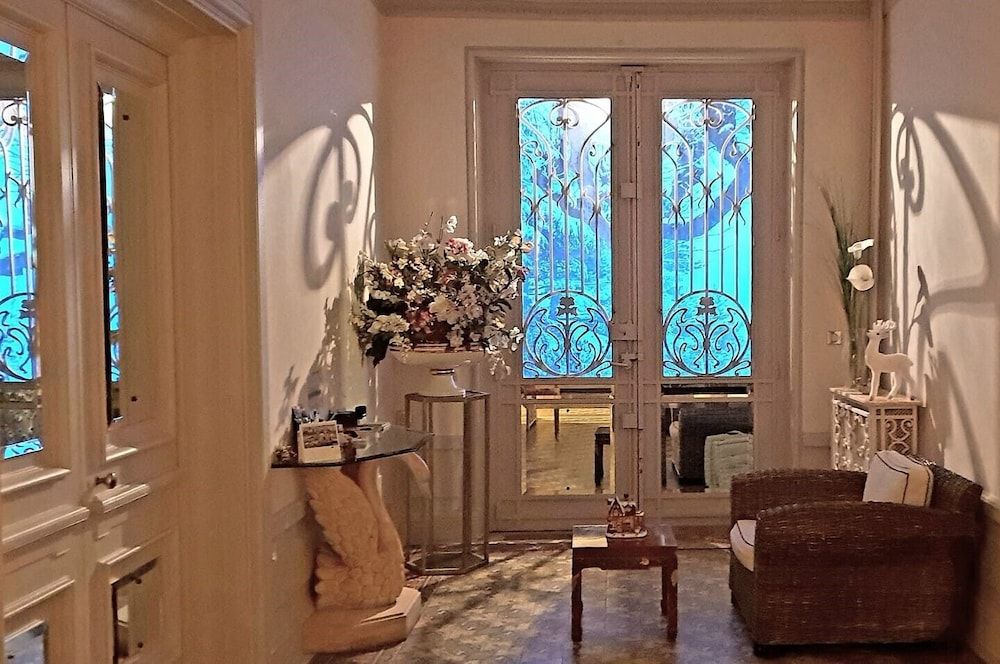 VILLA CASTEL Maison d'hôtes & Jardin de Cuisine Vivante -1 étoiles à Rillieux-la-Pape