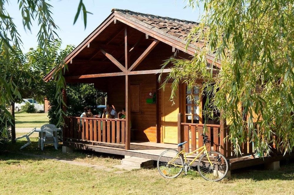 Les Chalets De Fiolles -1 estrellas en Brens