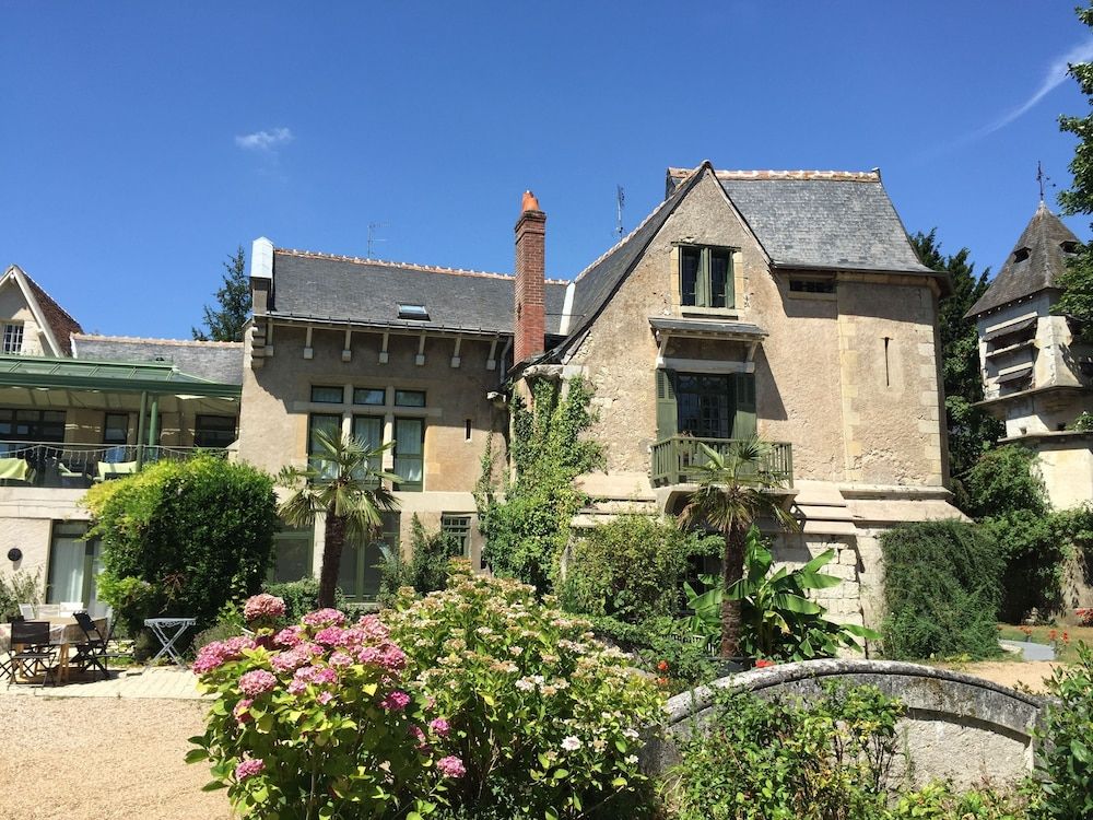Loire Valley Medieval Getaway -1 étoiles à Rochecorbon