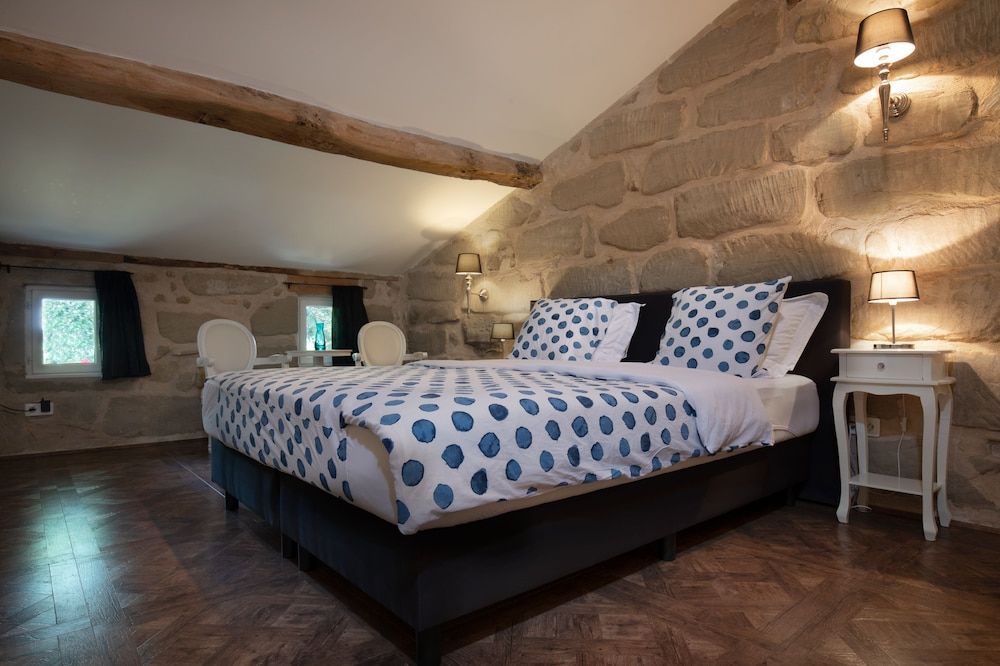 VANDENBELD Wines B&B 3