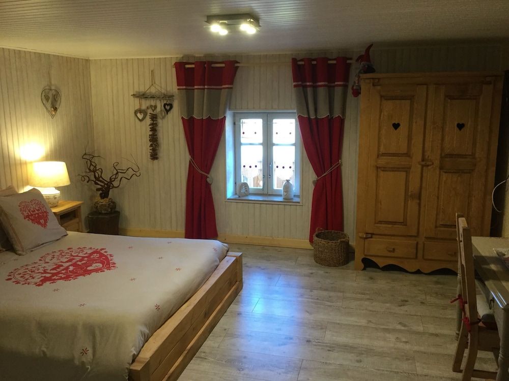 La Ferme de Là-haut B&B 2