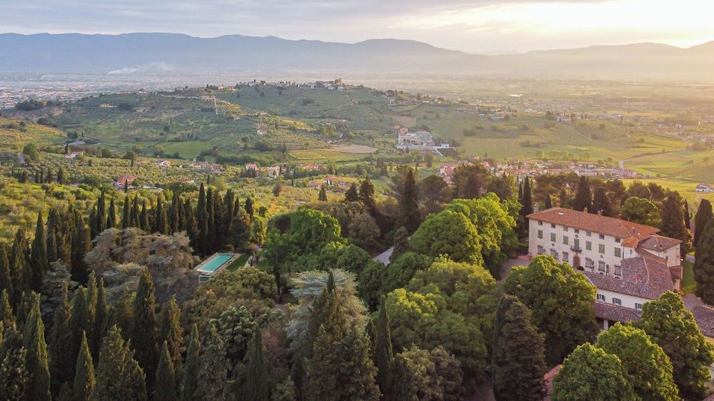 Agriturismo La Fattoria di Capezzana -1 estrellas en Carmignano