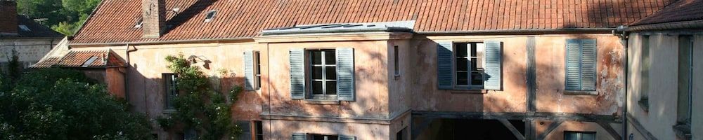 Chez Jules et Léonie -1 étoiles à Valmondois