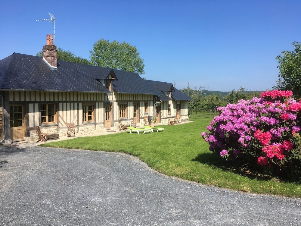 L'auberge du Mont -1 estrellas en Le Breuil-en-Auge