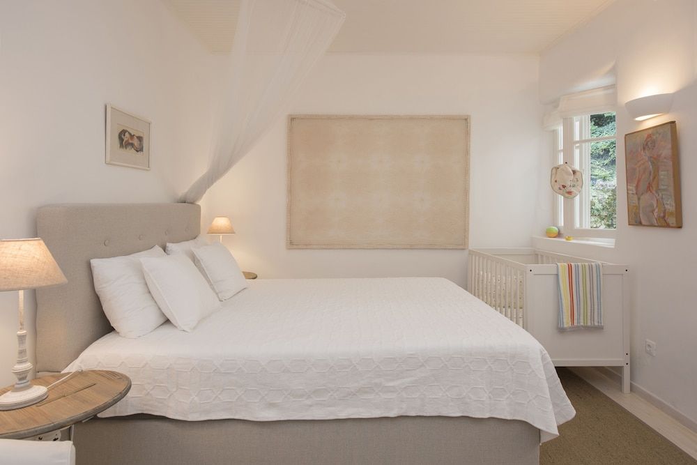 White Jasmine Cottage 2