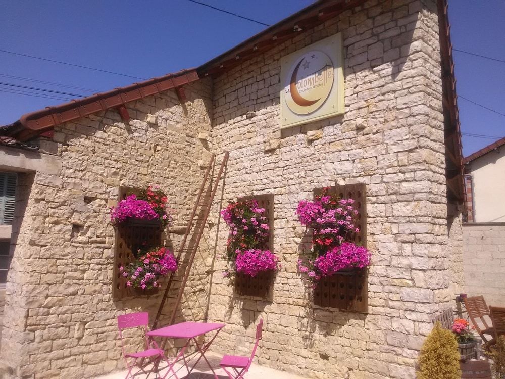 Maison d'hotes La Colombelle -1 étoiles à Colombé-le-Sec