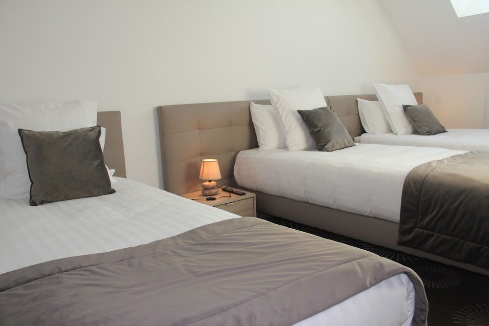 Sarl Logis du Grand Pin 2