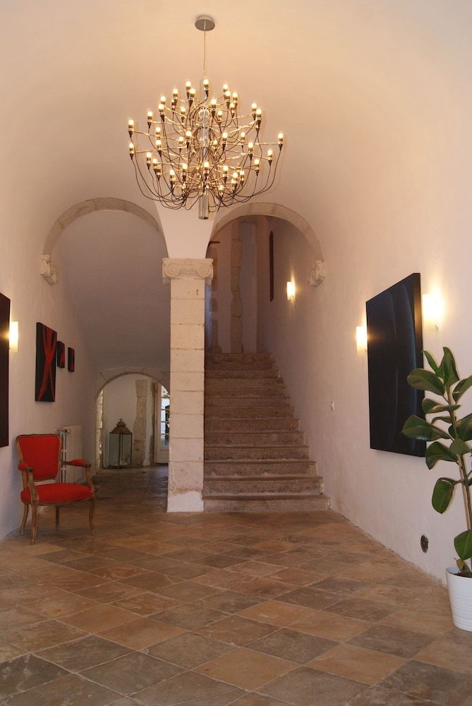 Chateau Saint Martin 3