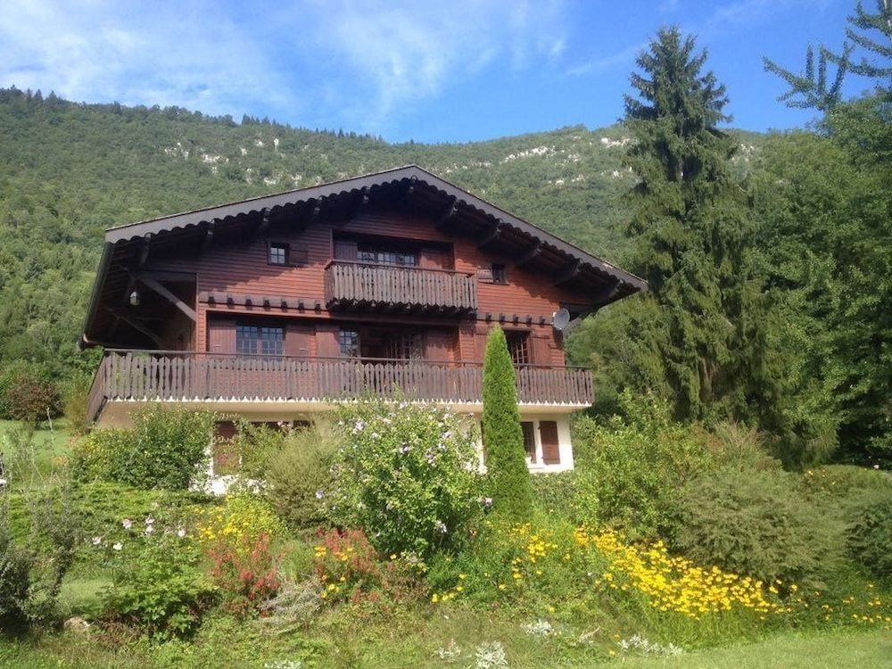 Le Catarina -1 étoiles à Lathuile