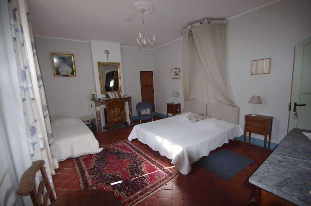 Domaine de Lamartine chambres d'hotes 3