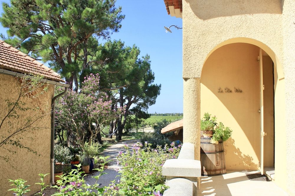 Le Clos Vitis - Chambres d'hôtes et gite -1 étoiles à Violès