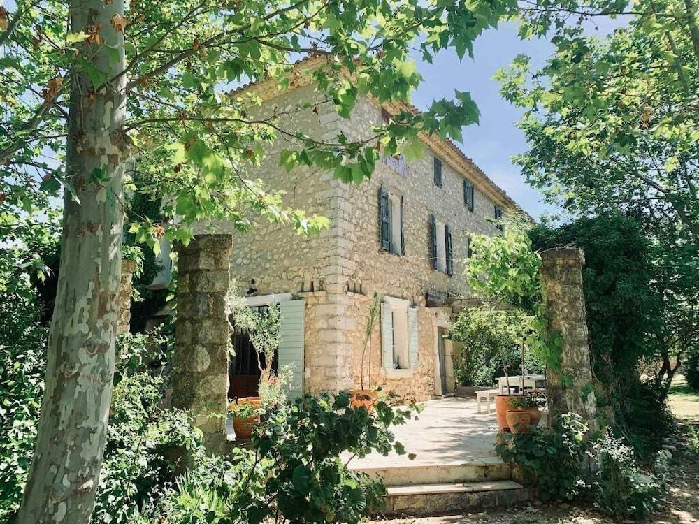 La Bastide -1 étoiles à Saint-Julien