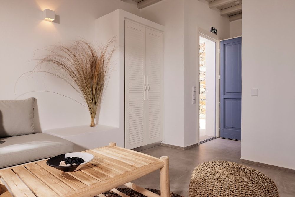 Eutopia Suites Sifnos 3