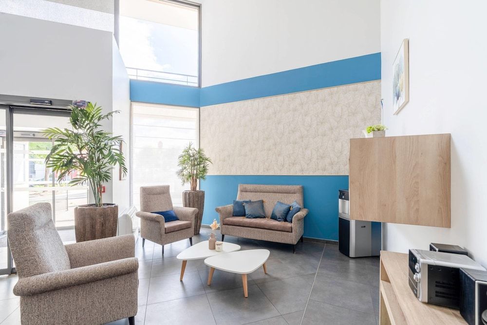 Quality Aparthotel Lyon L'Isle-d’Abeau 2