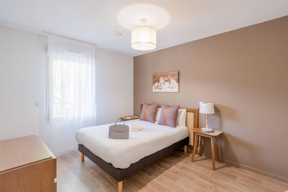 Quality Aparthotel Lyon L'Isle-d’Abeau -1 étoiles à LʼIsle-dʼAbeau