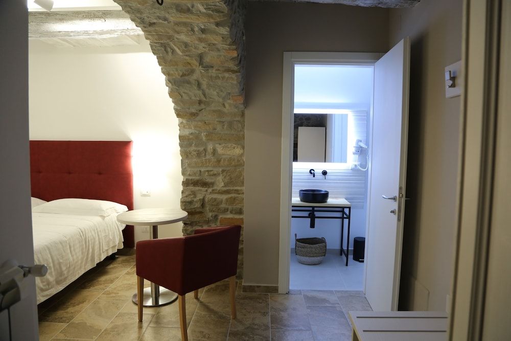 Montis 2