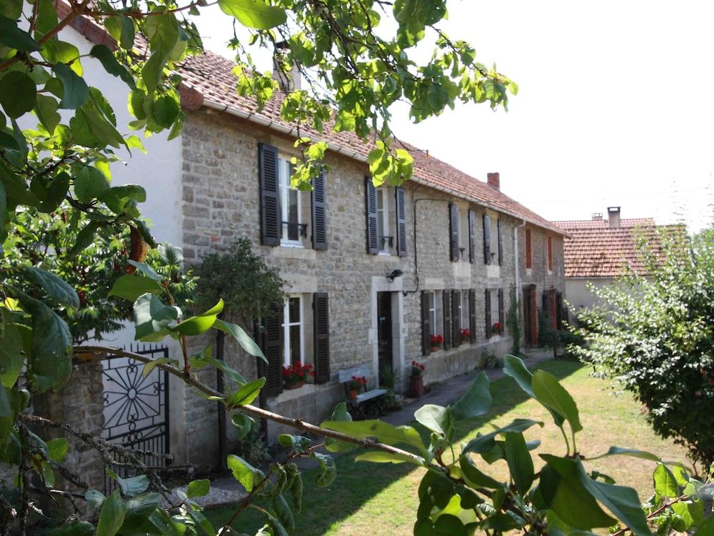 Maison De L'etang -1 étoiles à Essey