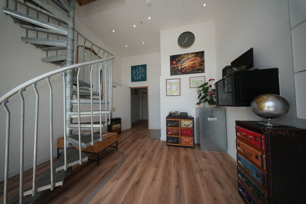 HDG Appart's Hotel Gare de L'Isle Adam 2