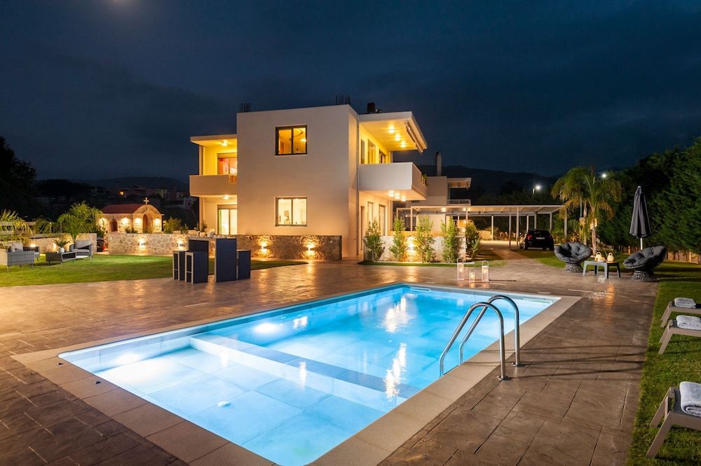 Amaen Luxury House -1 estrellas en Perivólia
