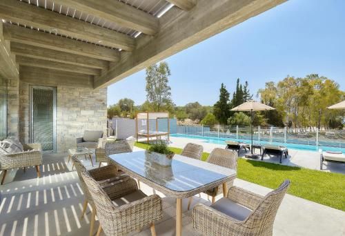 Kouros n' Kori Villas 2