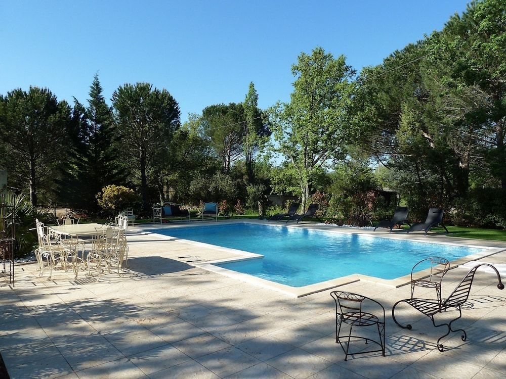La Maison de la Cigale -1 stelle a Forcalqueiret