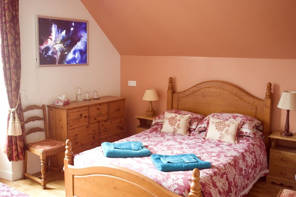 La Neslière – Chambres d’hôtes Bio -1 estrellas en Saint-Symphorien-des-Monts