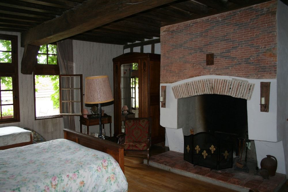 Chambre d’hôtes le Prieuré de Fouchères 2