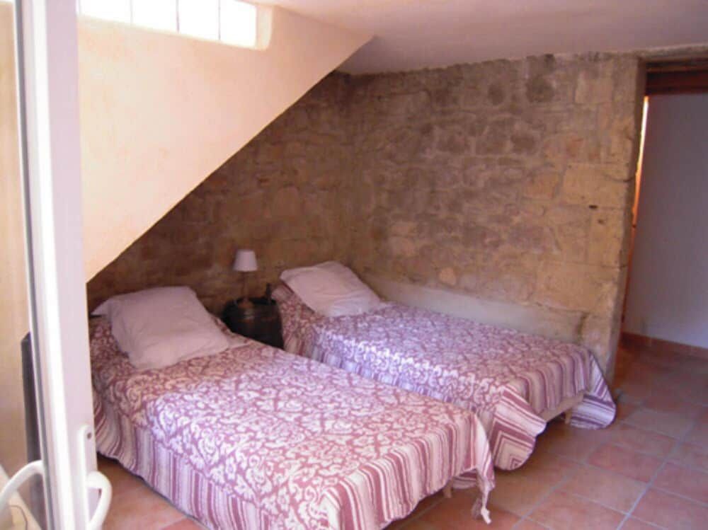 Domaine Chanoine Rambert -1 étoiles à Saint-André-dʼOlérargues