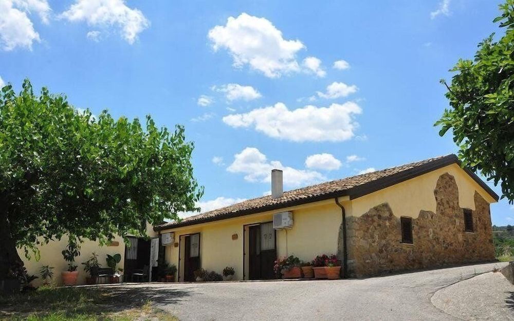 Il Terrazzo sul Sinni -1 estrellas en Rotondella