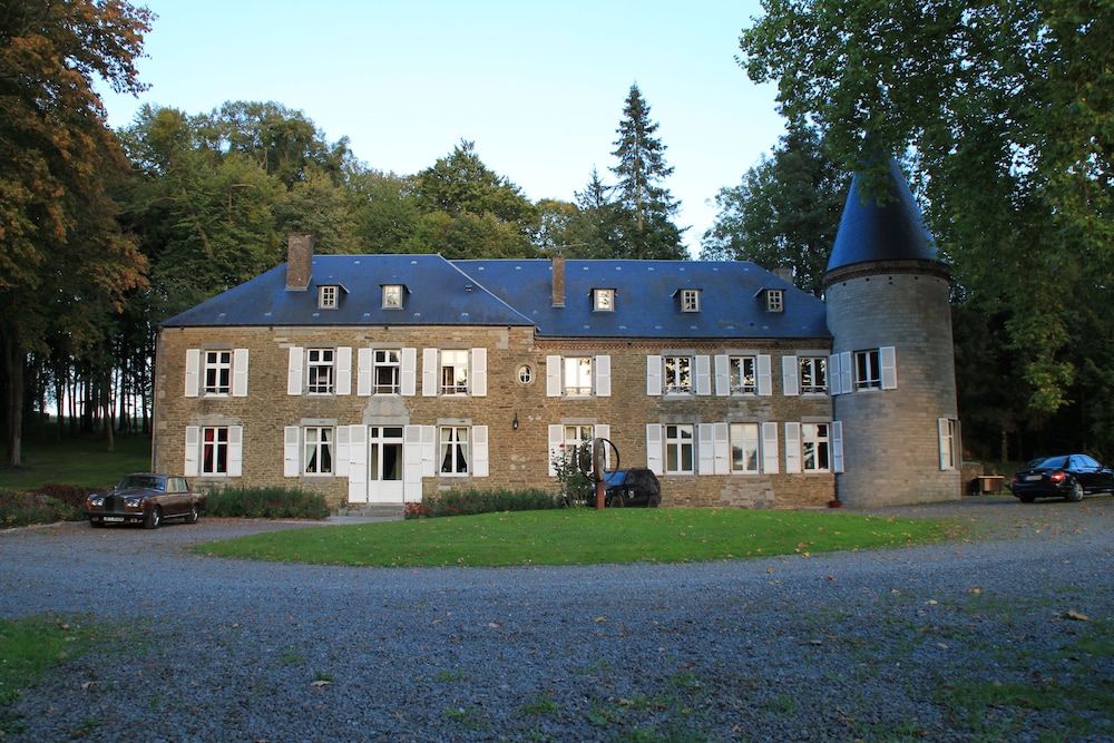 Château de l’Aviette -1 étoiles à Givet