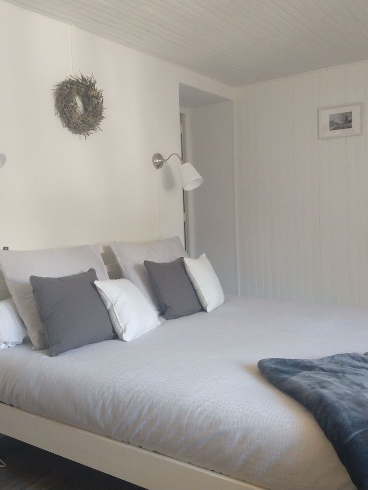 B&B Chambres d'Hotes Les Airelles -1 estrellas en Val-des-Prés