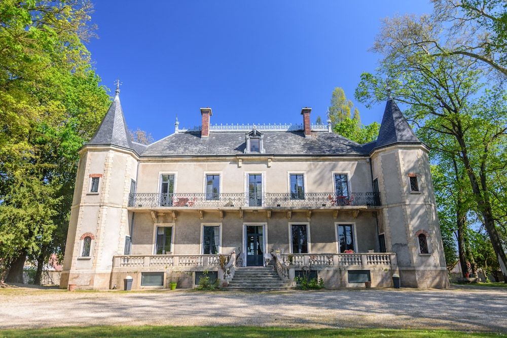 Château de la Villeneuve -1 estrellas en Saint-Marcel