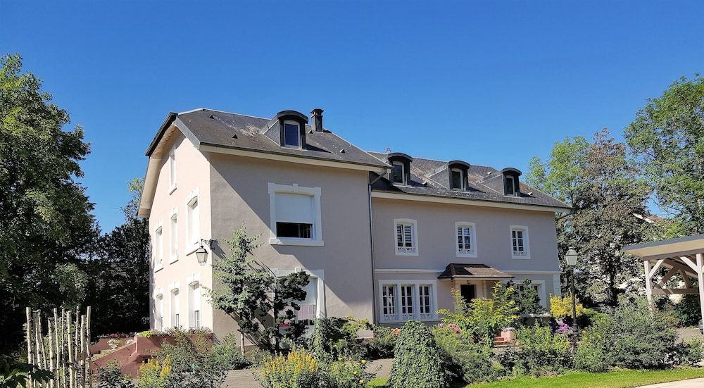 La Roseraie -1 estrelas em Sentheim