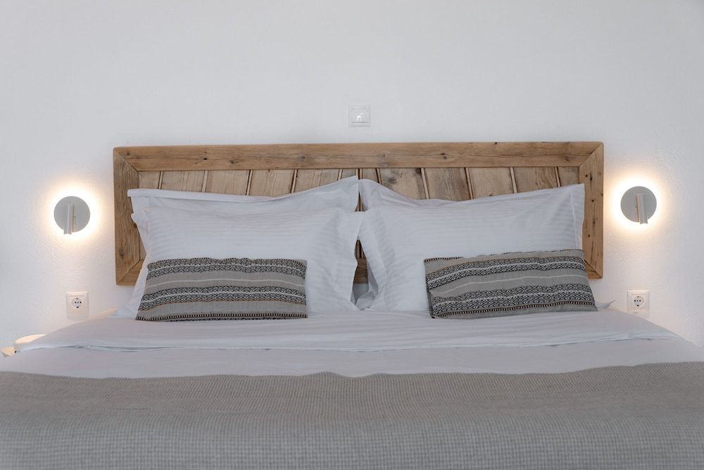 Villa Mira Paros  Luxury Suites 3