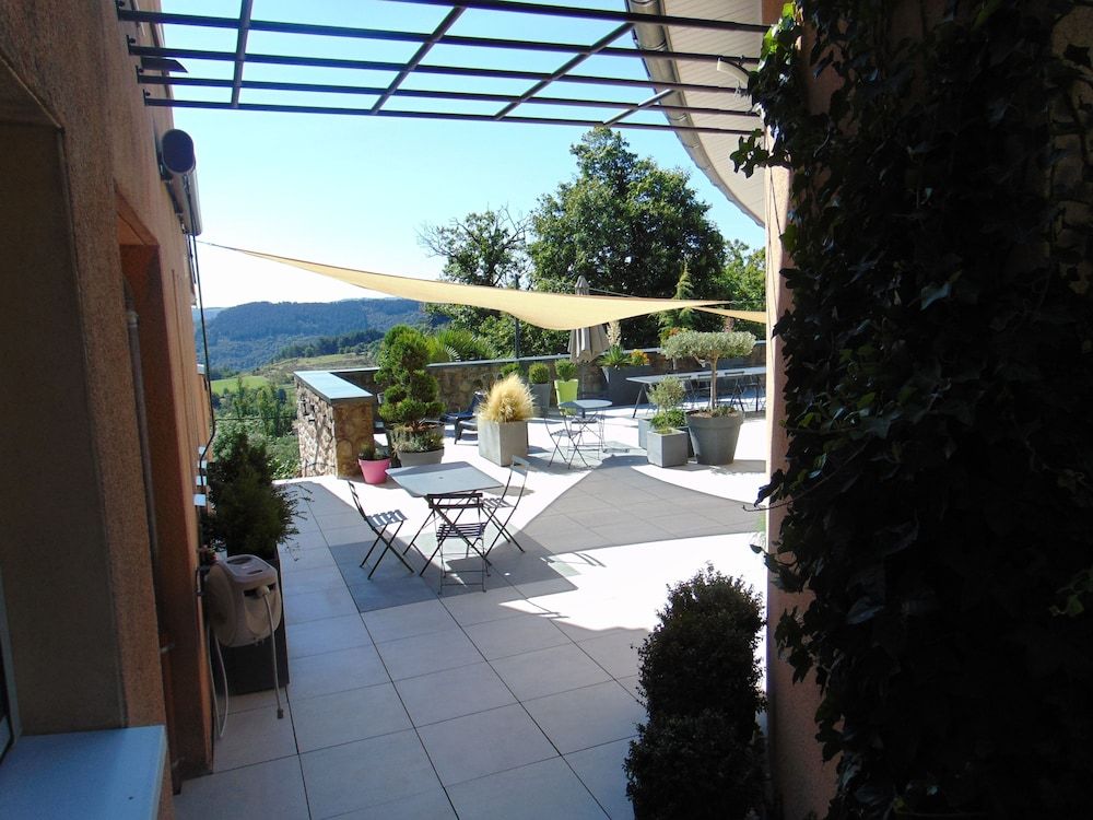 Chambres d'Hotes Les Palmiers 2